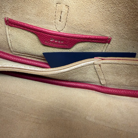 Polo by Ralph Lauren Leather Mini ID shoulder bag in raspberry - Picture 4 of 9